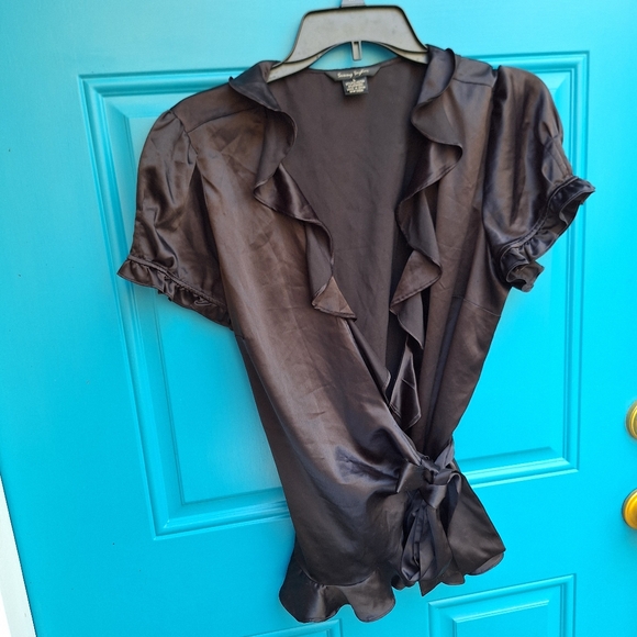 Wrap-Around Top Vintage Black Satin Ruffle Puff Sleeve Blouse - Picture 7 of 16